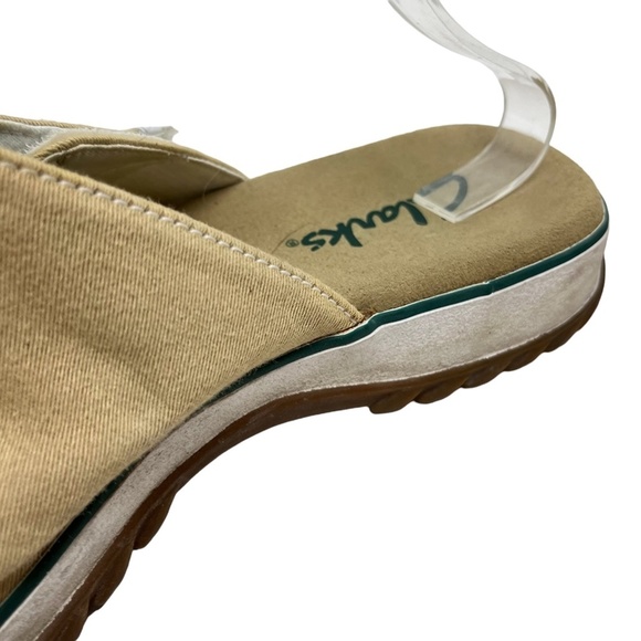 CLARKS Beige Tan White Canvas Slides Flip Flops Neutral Shoes Flats Casual sz 9 - Picture 10 of 16